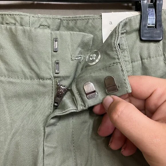 NWT A New Day Women's Olive Green Mid-Rise Straight Leg Stretch Chino Pants - Picture 9 of 16